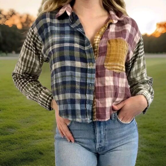 American Eagle Womens Crop Button Up Shirt M Multi Color Plaid Patchwork Flannel - Picture 1 of 6